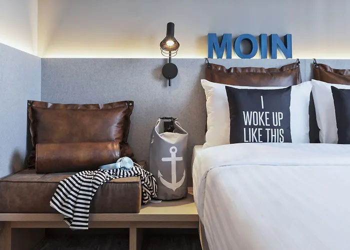 Hotel Moxy 3*
